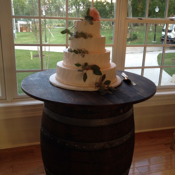 2013 Wedding Trend with wine barrels