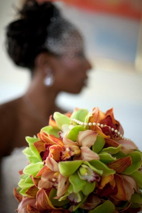 Woodend Bride with bridal bouquet