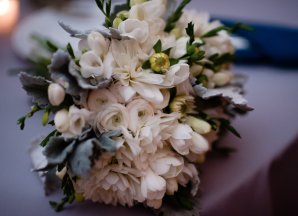 Gorgeous bridal bouquet by Elegance & Simplicity