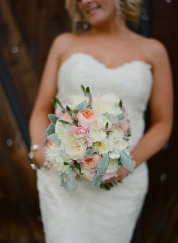 Bridal bouquet by Elegance and Simplicity