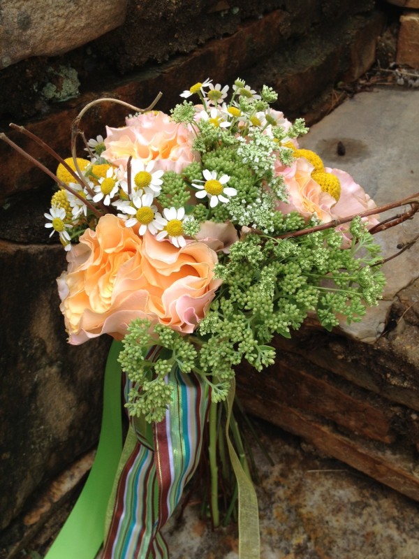 Briar patch bridesmaids bouquets